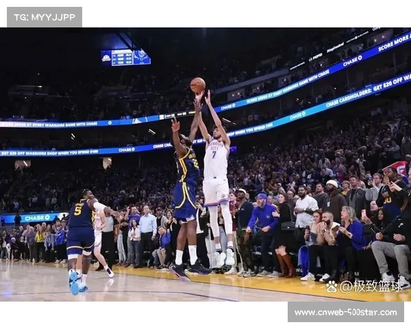 卡鲁索抢断助攻霍姆格伦暴扣,雷霆末节锁定胜局