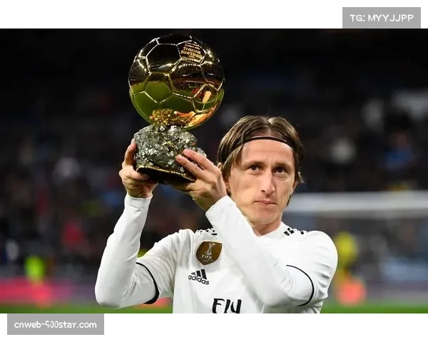 深度报道：老将莫德里奇的角色转型，在皇马攻防体系中的“转换节拍器”作用